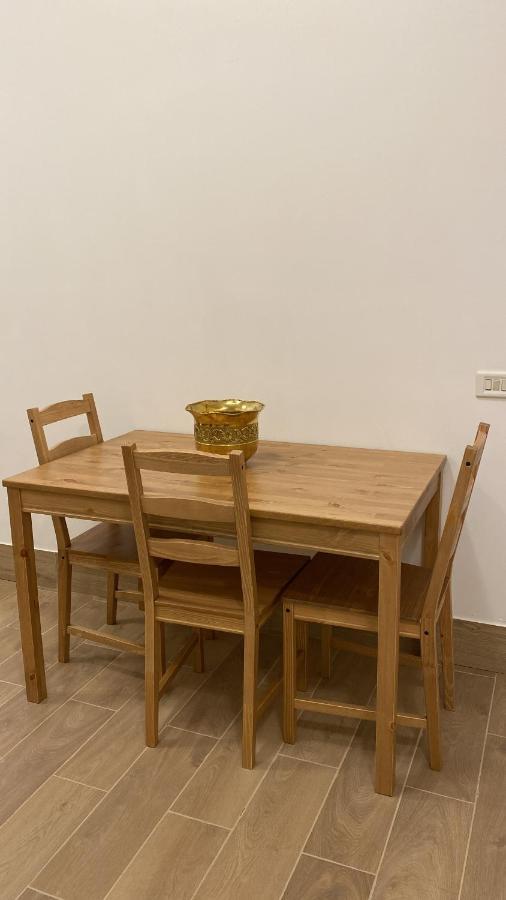 Art Atelier Apartments Roma Esterno foto