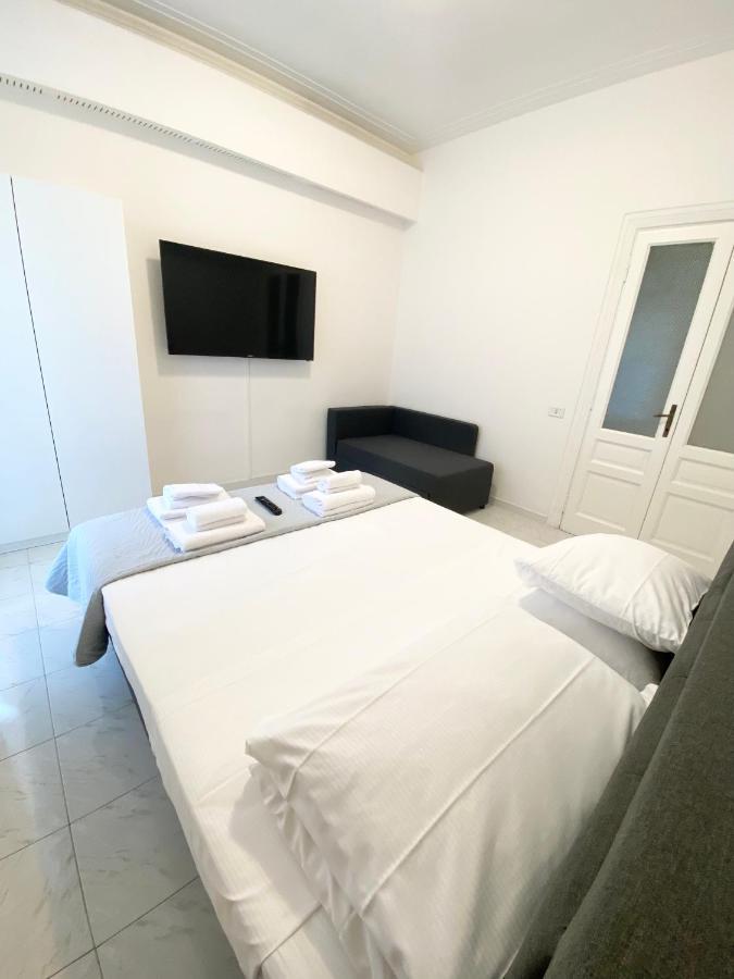 Art Atelier Apartments Roma Esterno foto