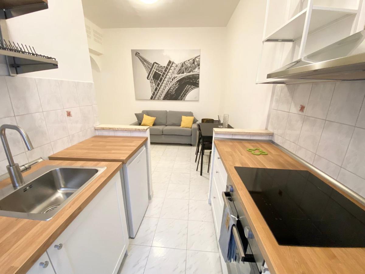 Art Atelier Apartments Roma Esterno foto
