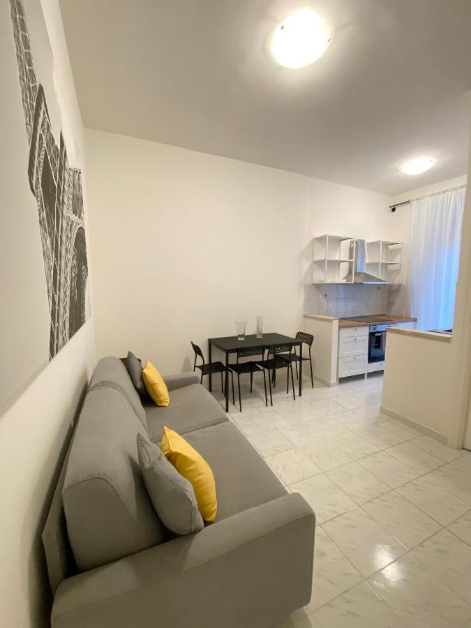 Art Atelier Apartments Roma Esterno foto
