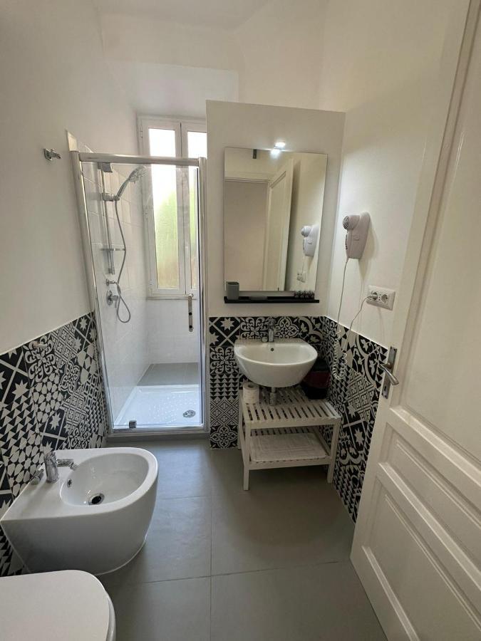 Art Atelier Apartments Roma Esterno foto